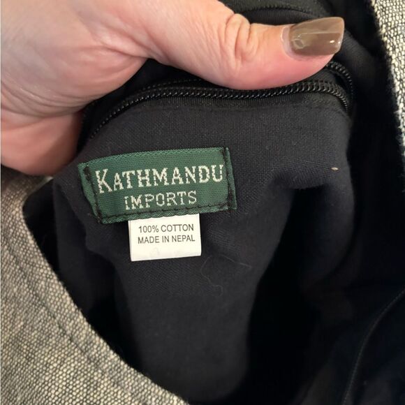 Kathmandu Gray Cat Design Shoulder Bag - Picture 4 of 5